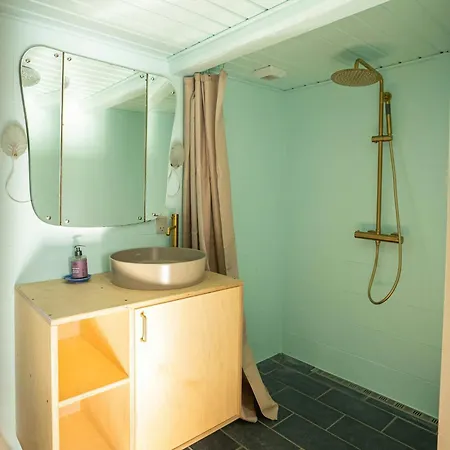 Historic Fisherman's Gem With Twist In Klitmoller בית נופש