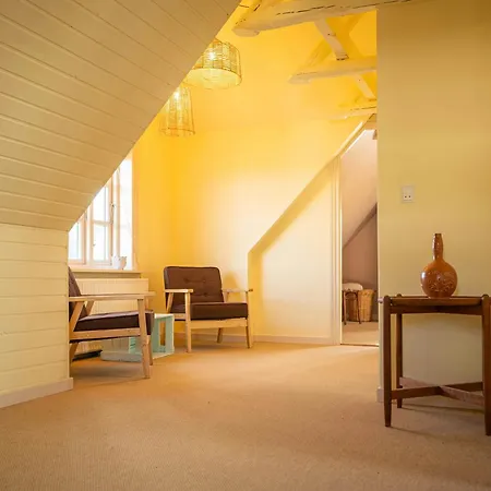 Historic Fisherman's Gem With Twist In Klitmoller בית נופש *