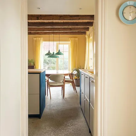 בית נופש Historic Fisherman's Gem With Twist In Klitmoller Torsted (Nordjylland)